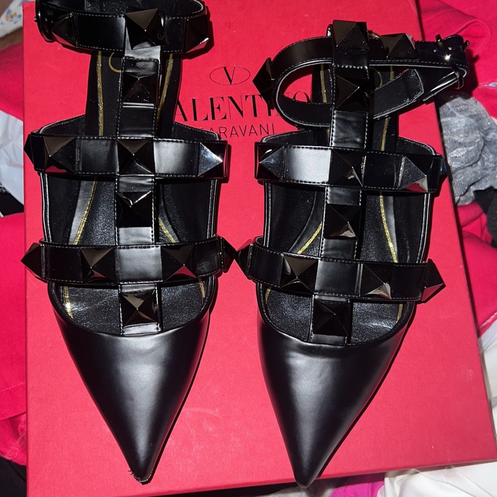 Valentino Black Leather Rockstud Ankle-Strap Pointed Flats - Picture 2 of 16